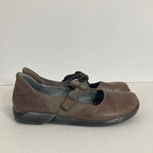 Naot Mary Janes Womens  EU 40 US 9 Taupe Brown Slip On Comfy Shoes